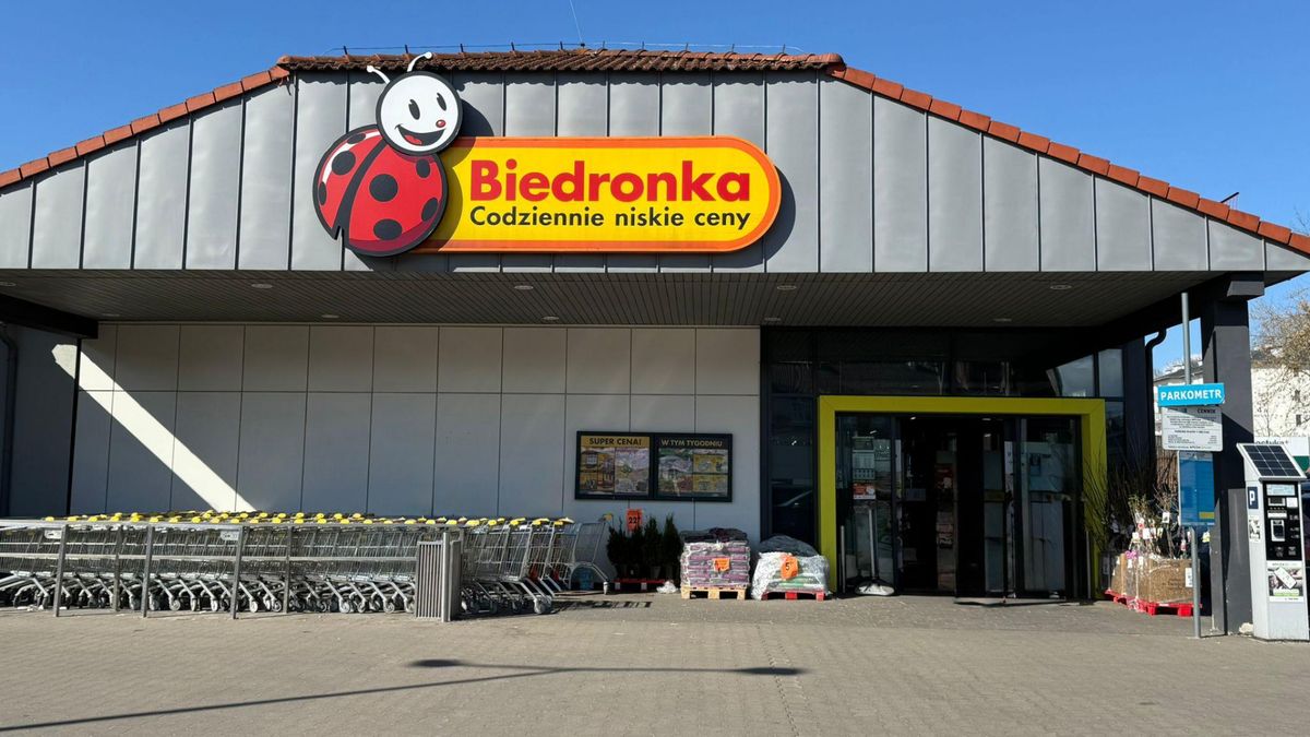 Biedronka uruchamia promocję na perfumy za 5 zł i gratisy od poniedziałku